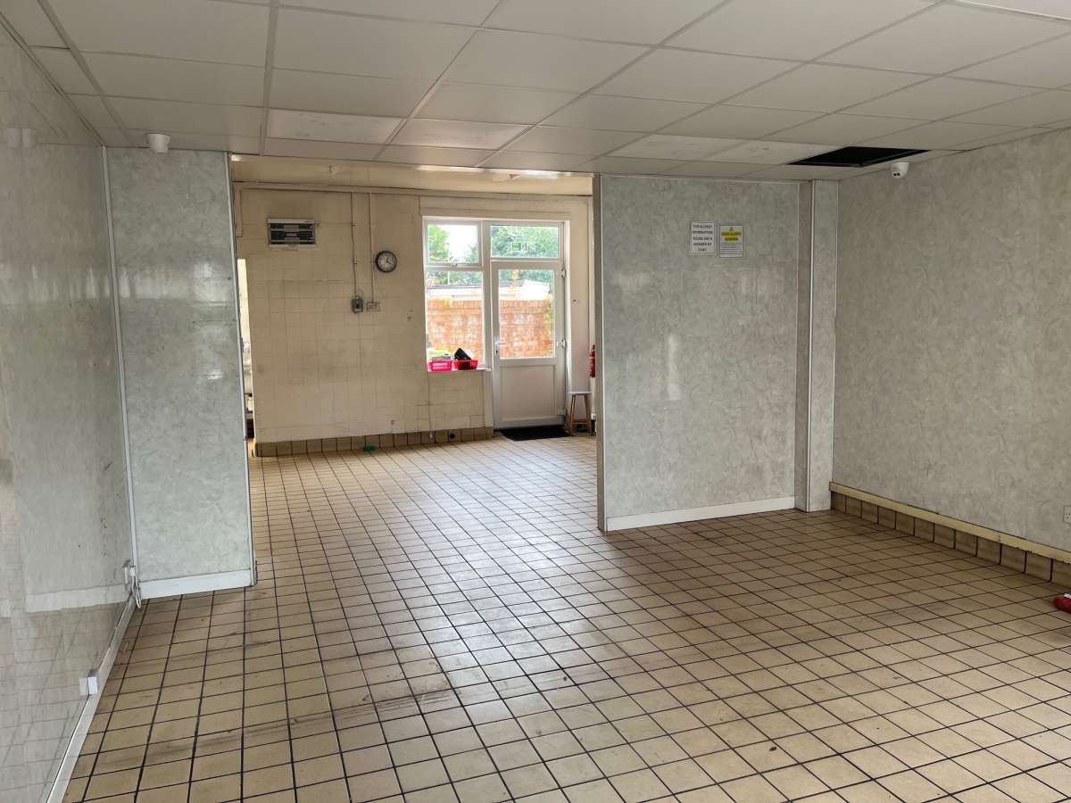 Retail/Shop in Exmouth - photo 3