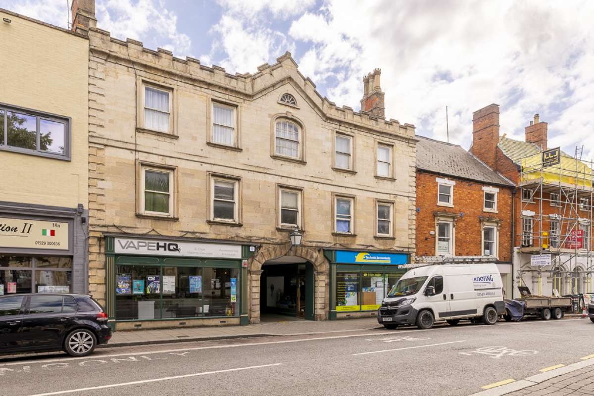 Retail/Shop in Sleaford - photo 2