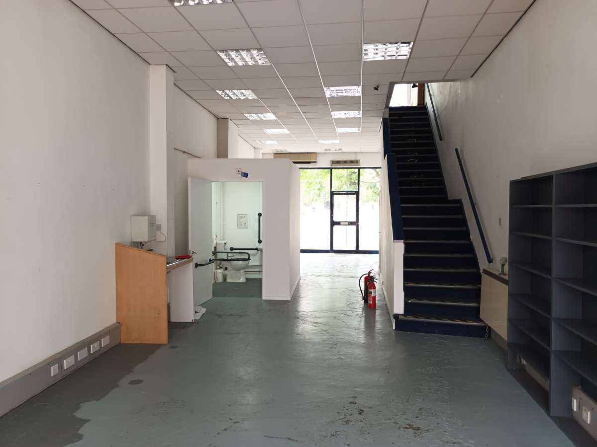 Retail/Shop in Exeter - photo 3