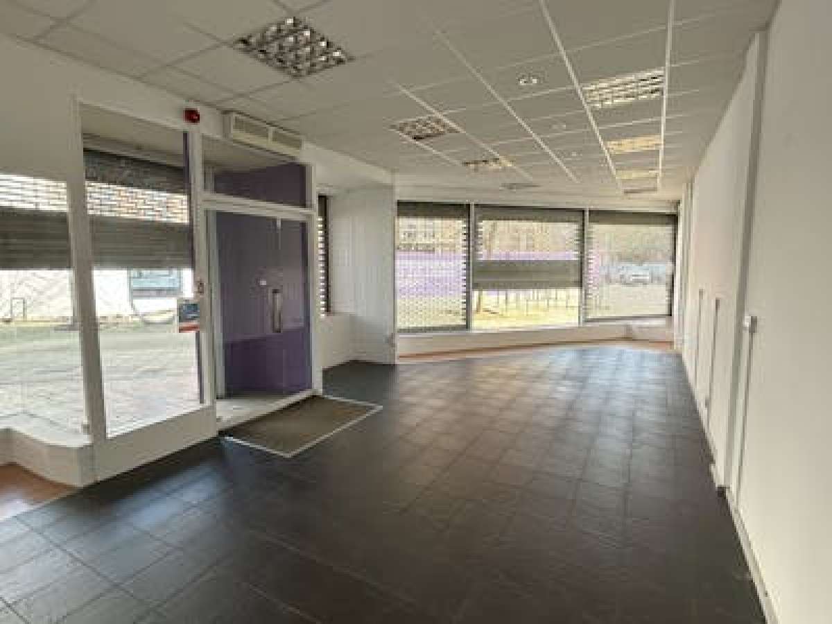 Retail/Shop in Peterborough - photo 3