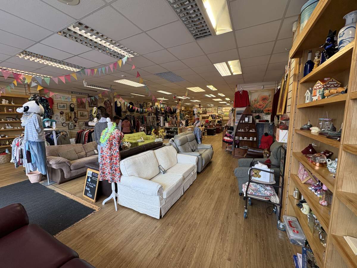 Retail/Shop in Southampton - photo 2