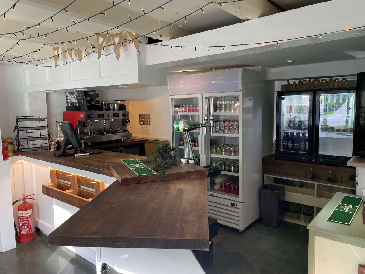 Retail/Shop in Looe - photo 3