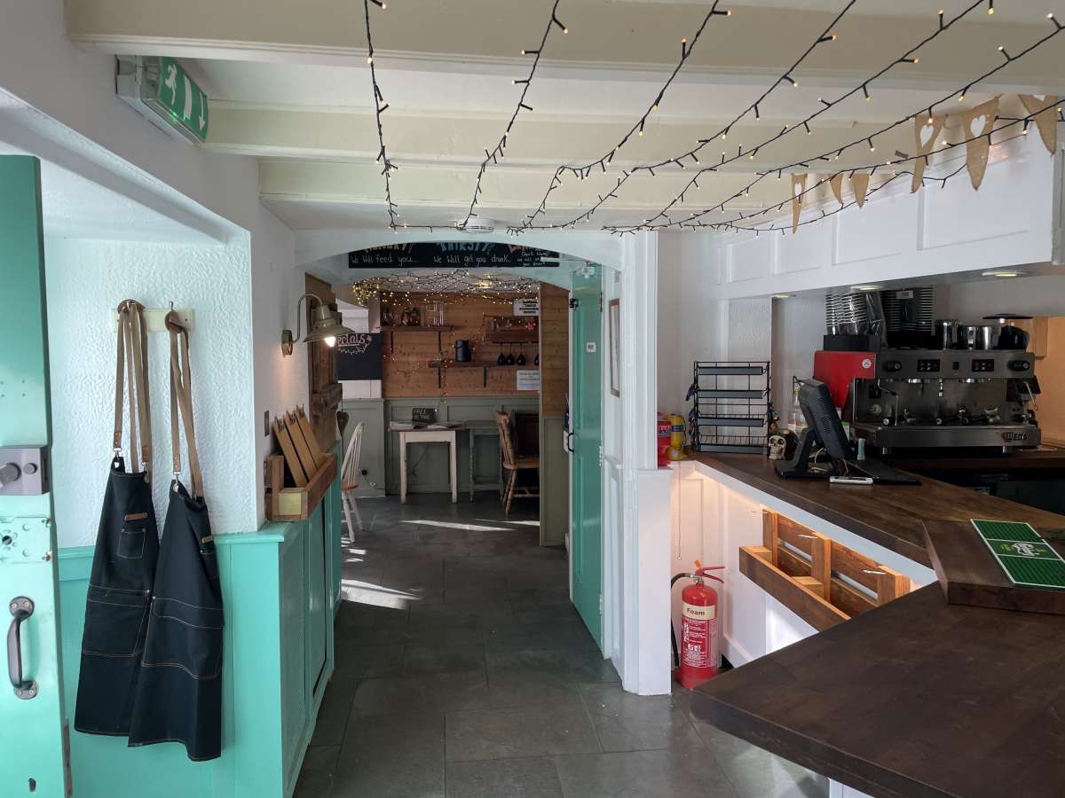 Retail/Shop in Looe - photo 4