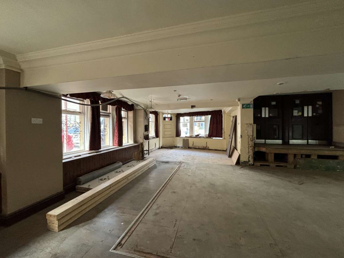 Retail/Shop in Hebden Bridge - photo 2