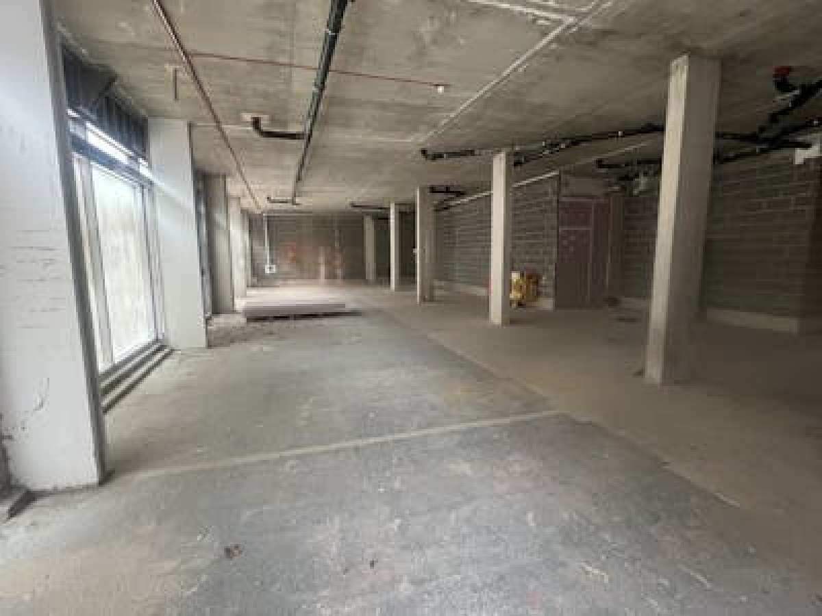 Retail/Shop in Catford - photo 2