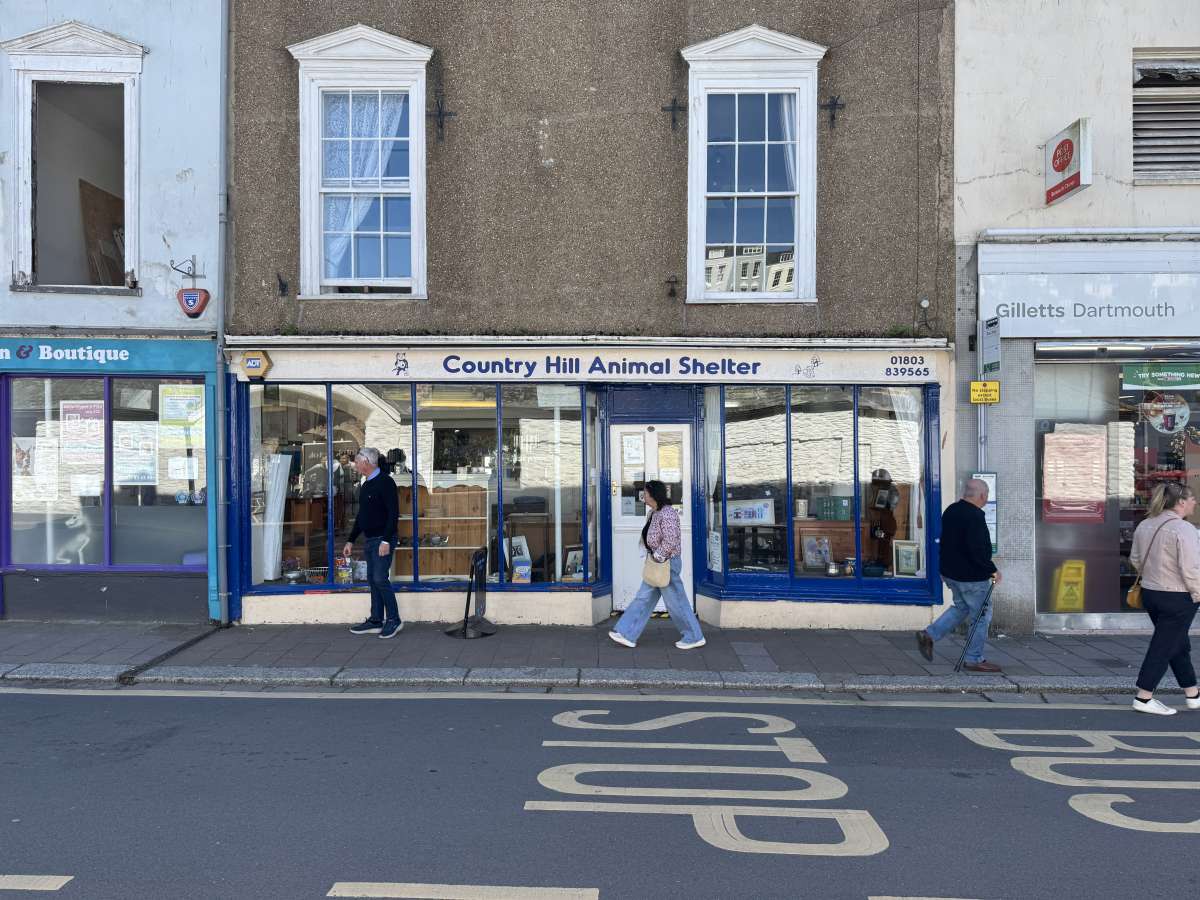 Retail/Shop in Dartmouth - photo 2