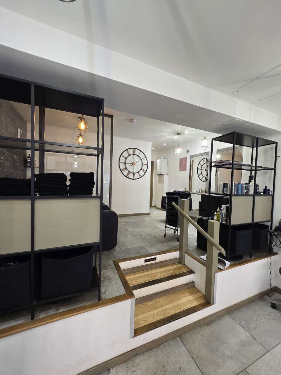 Retail/Shop in Norwich - photo 3