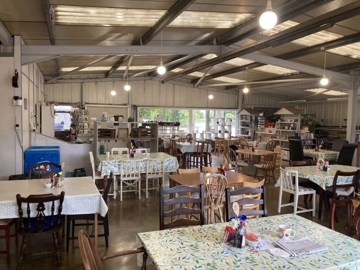 Retail/Shop in Boston - photo 4