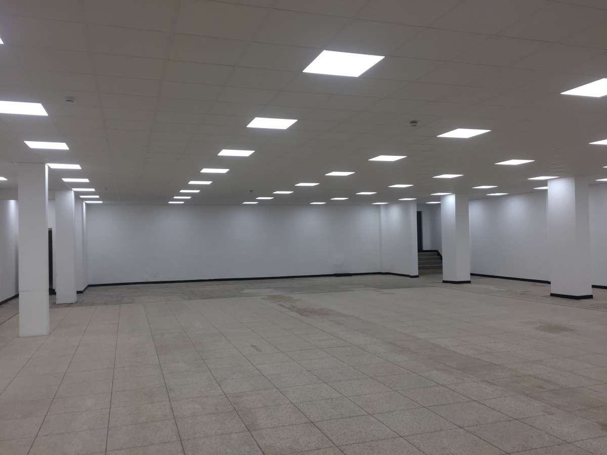 Retail/Shop in Southampton - photo 3