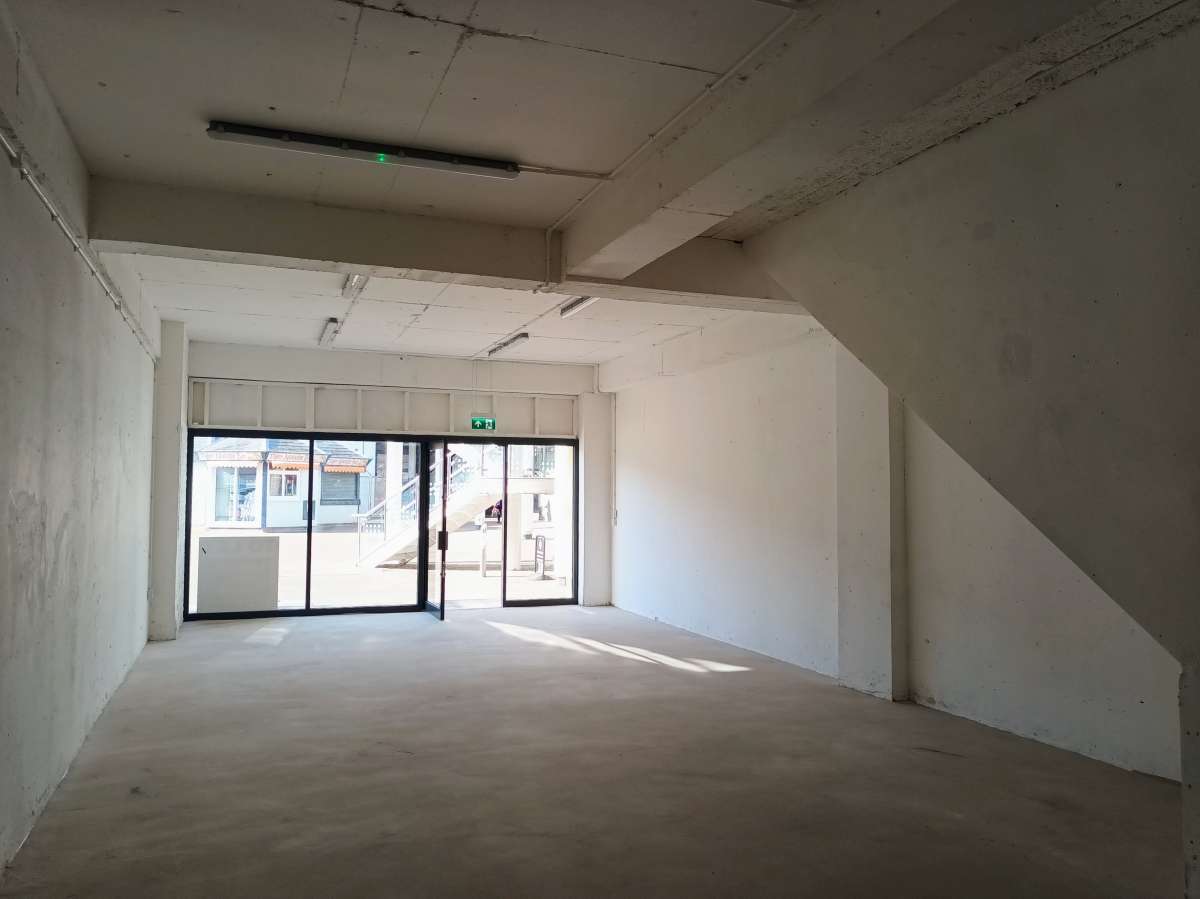 Retail/Shop in Newton Abbot - photo 4