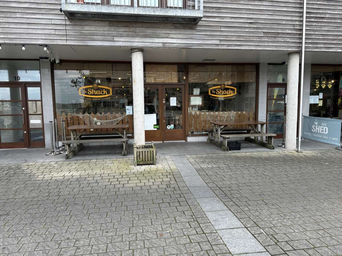 Retail/Shop in Falmouth - photo 2