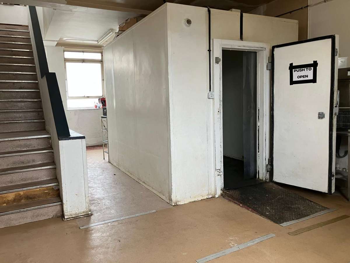 Retail/Shop in Exeter - photo 4