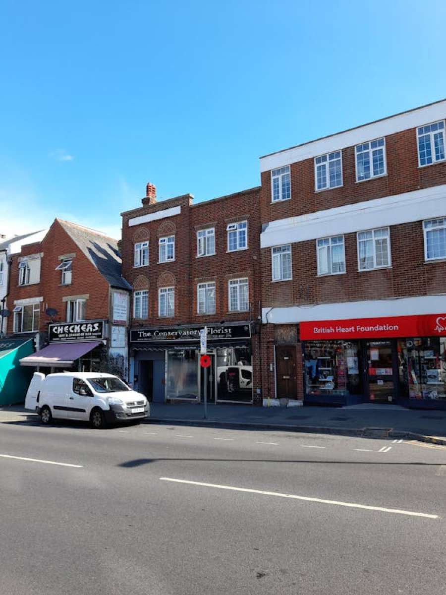 Retail in Worcester Park