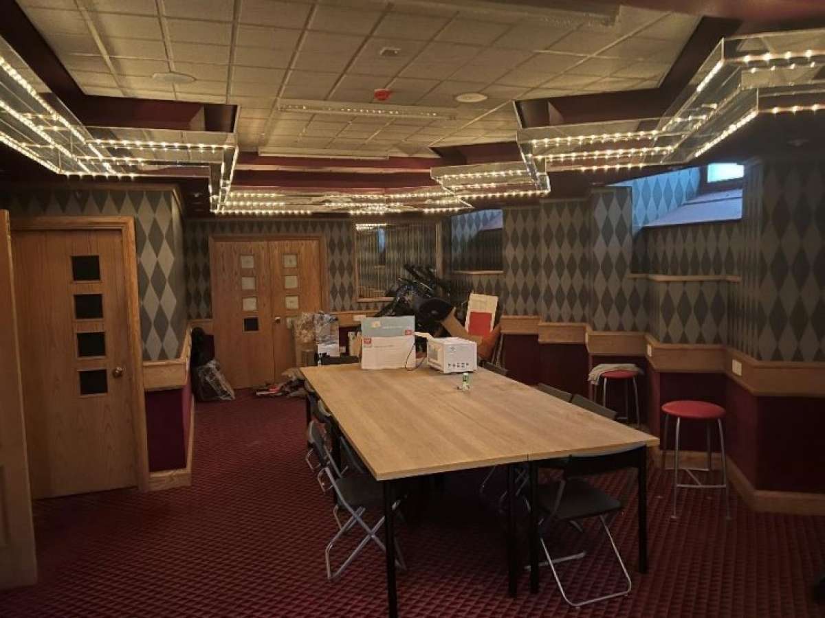 Retail/Shop in Bath - photo 2