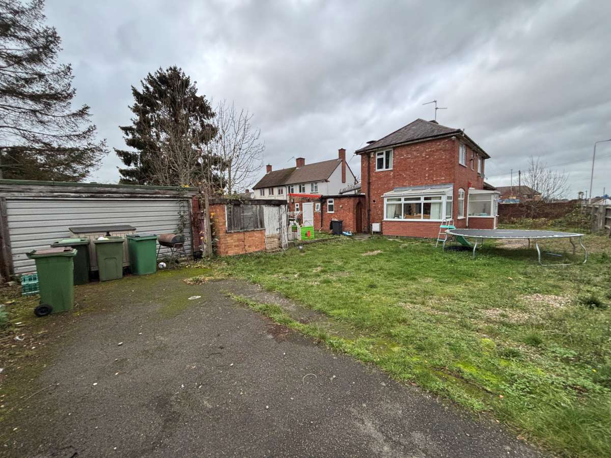 Retail/Shop in Glenfield - photo 3