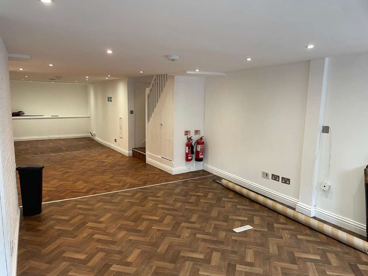 Retail/Shop in Chippenham - photo 4