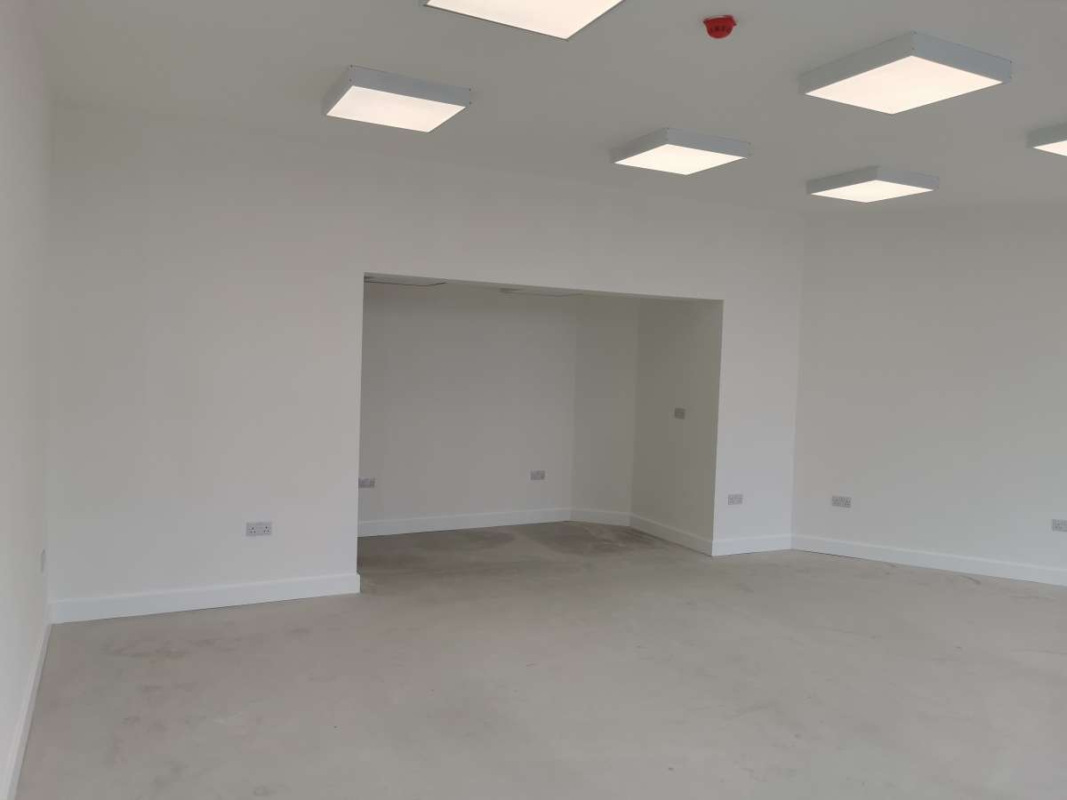 Retail/Shop in Great Yarmouth - photo 3