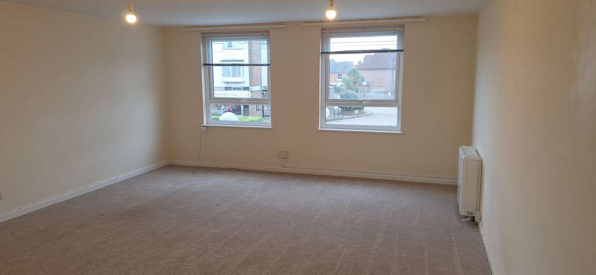 Retail/Shop in Billingshurst - photo 3