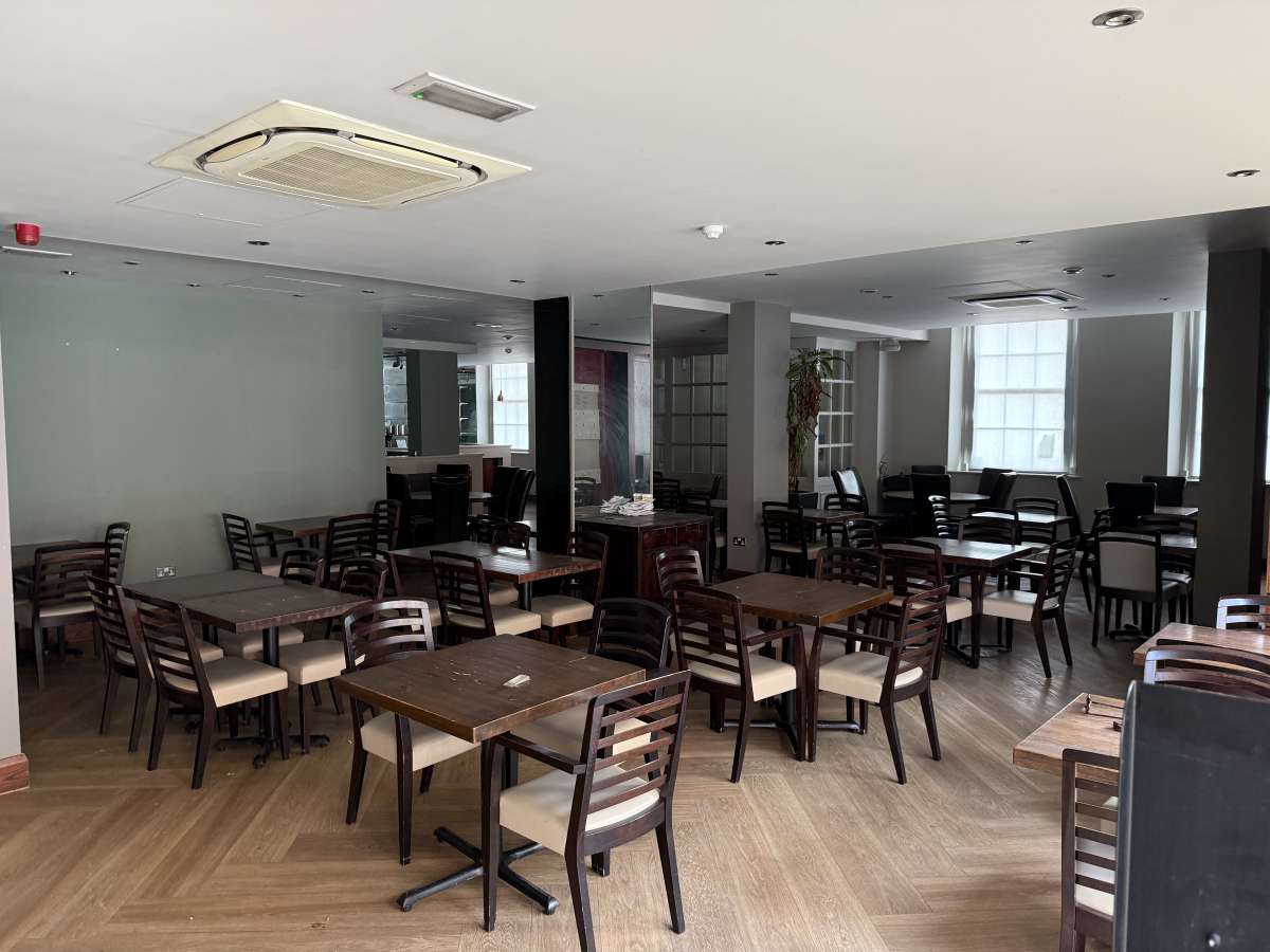 Retail/Shop in Boston - photo 2