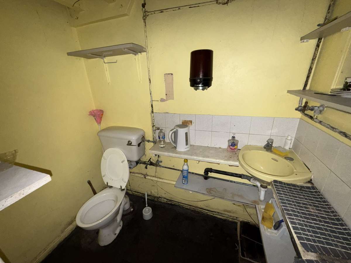 Retail/Shop in Lutterworth - photo 4