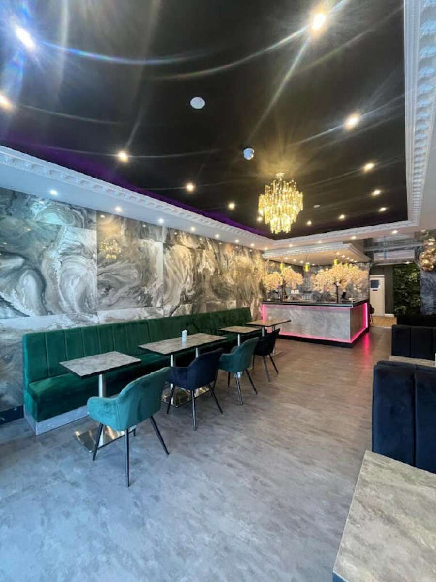 Retail/Shop in Ashford - photo 2