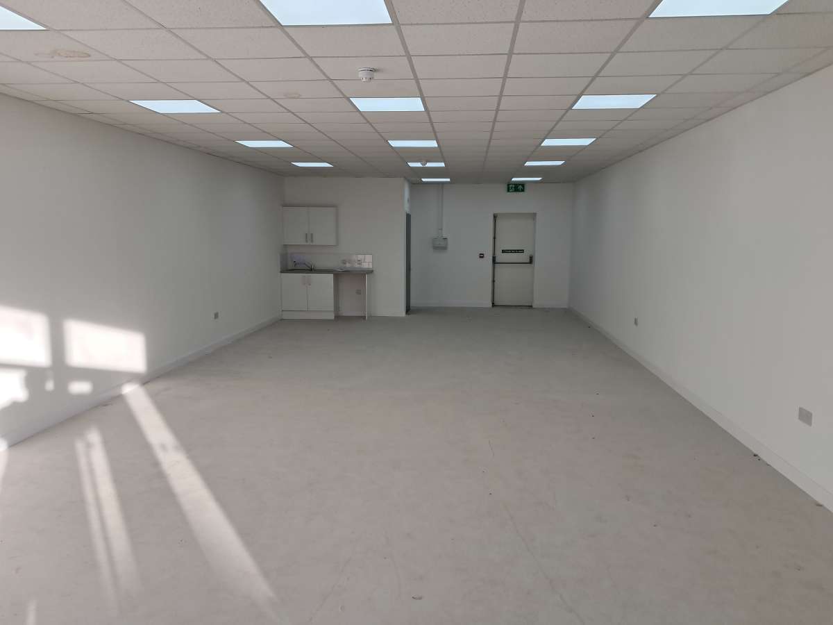 Retail/Shop in Newark-On-Trent - photo 2