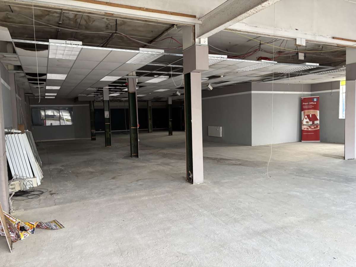 Retail/Shop in Lincoln - photo 4