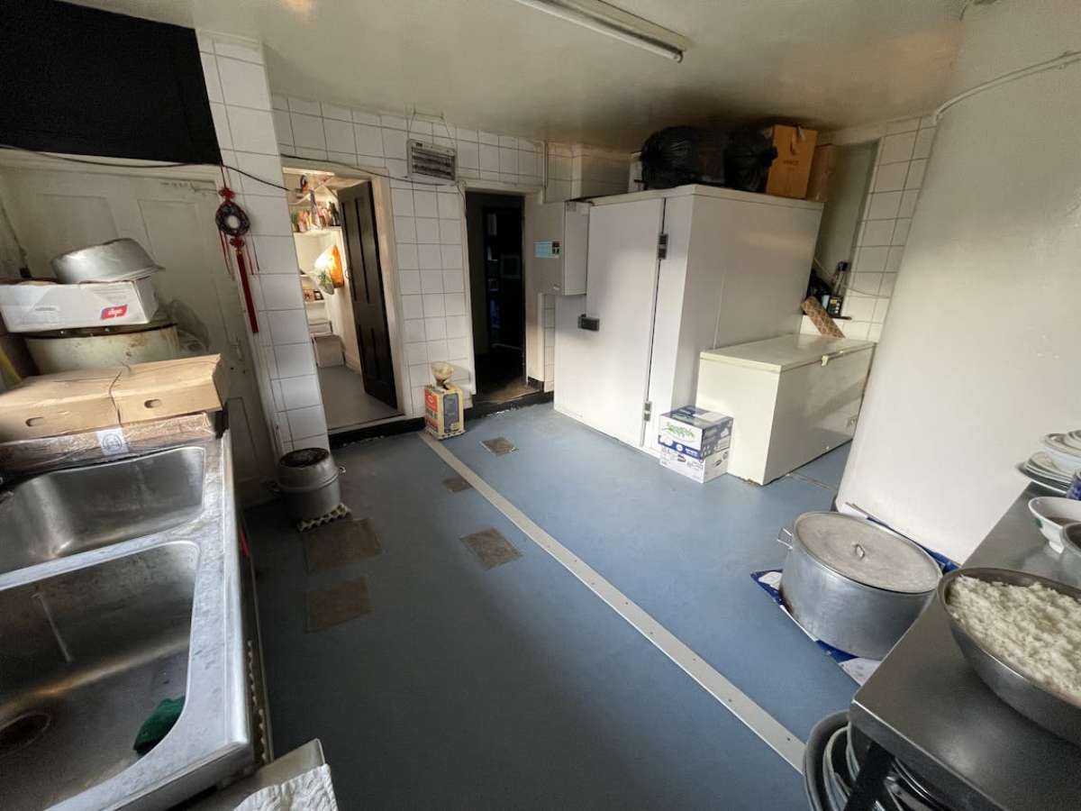 Retail/Shop in Wareham - photo 4