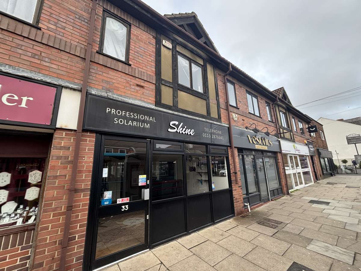 Retail/Shop in Garforth - photo 2