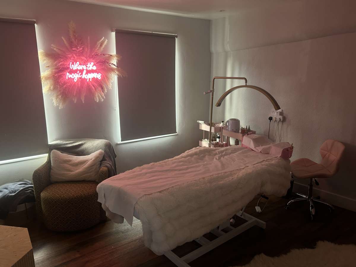 Retail/Shop in Tewkesbury - photo 3