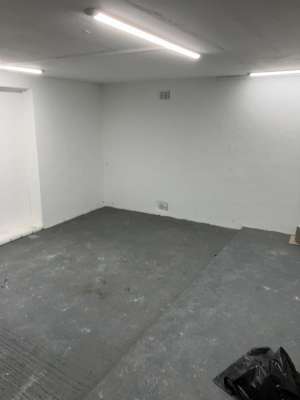 Retail/Shop in Chard - photo 4