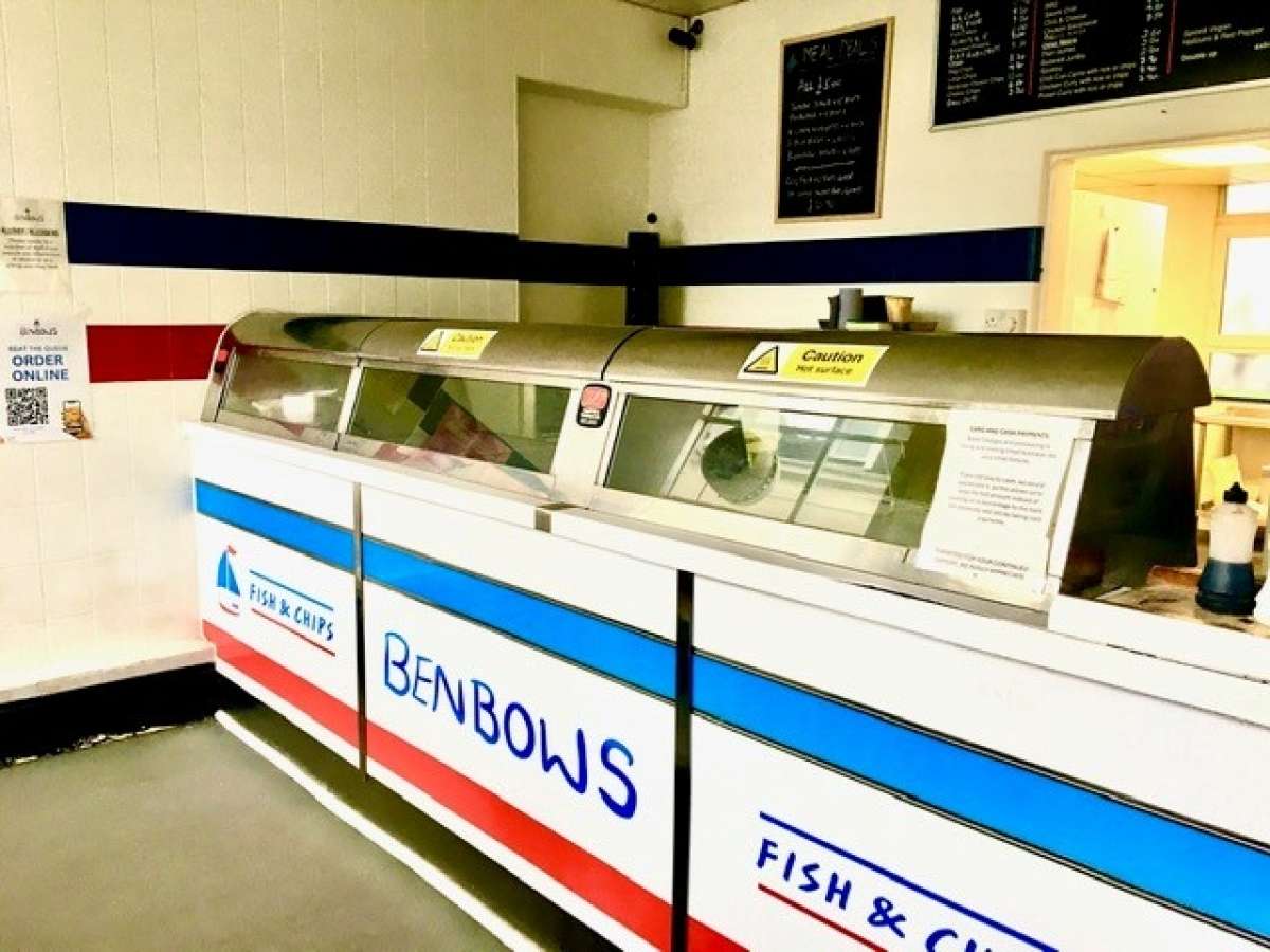 Retail/Shop in Plymouth - photo 2