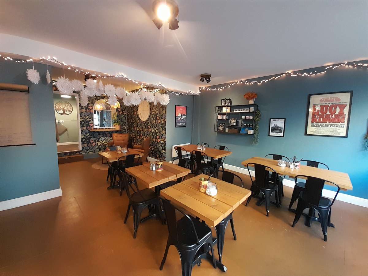 Retail/Shop in Ely - photo 4