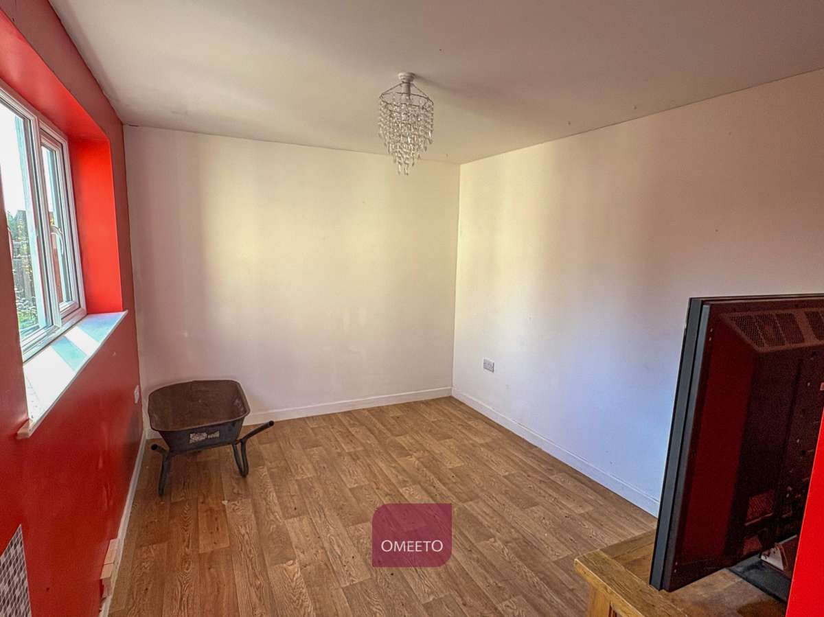 Retail/Shop in Derby - photo 2