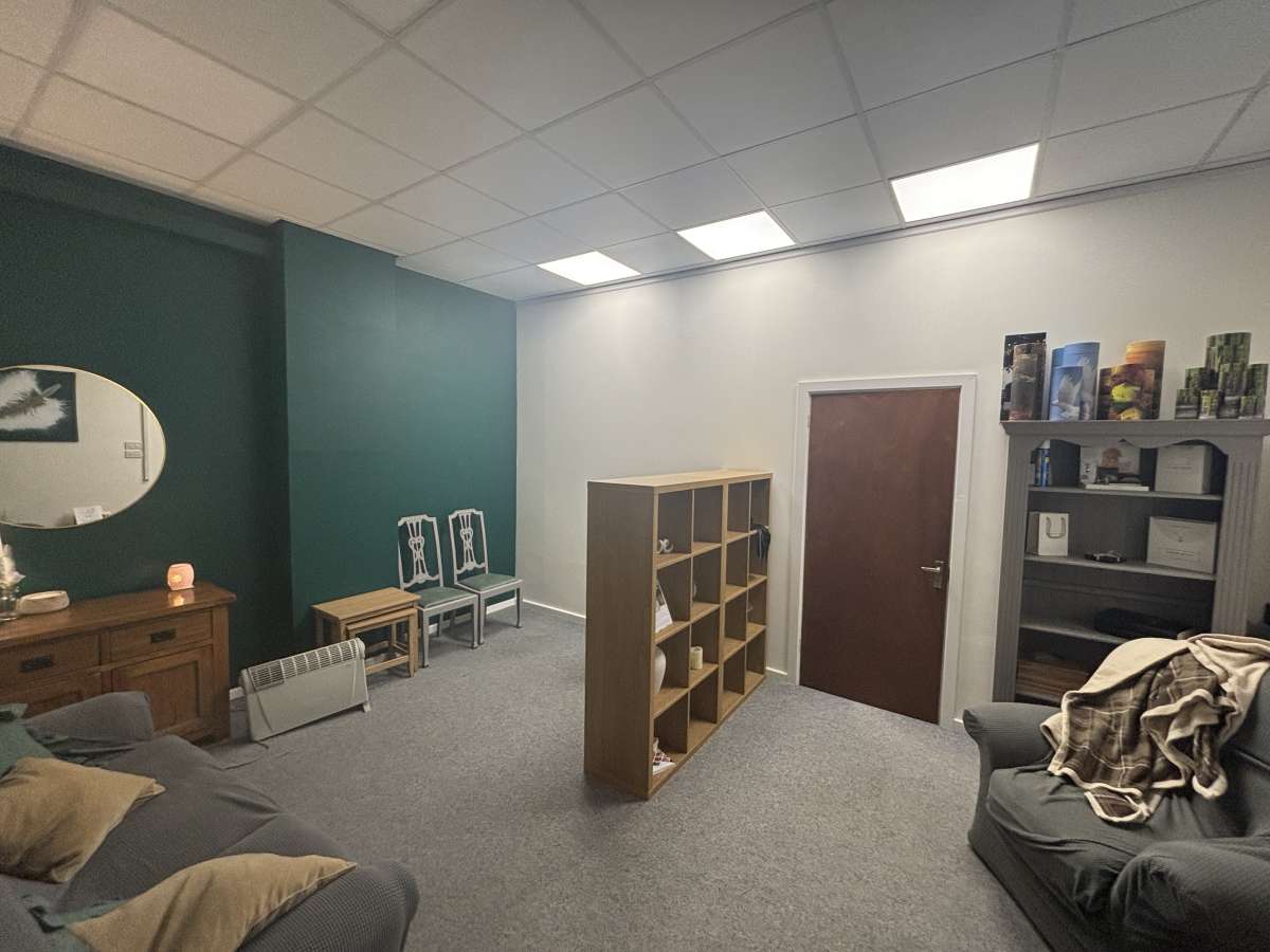 Retail/Shop in Allestree - photo 2