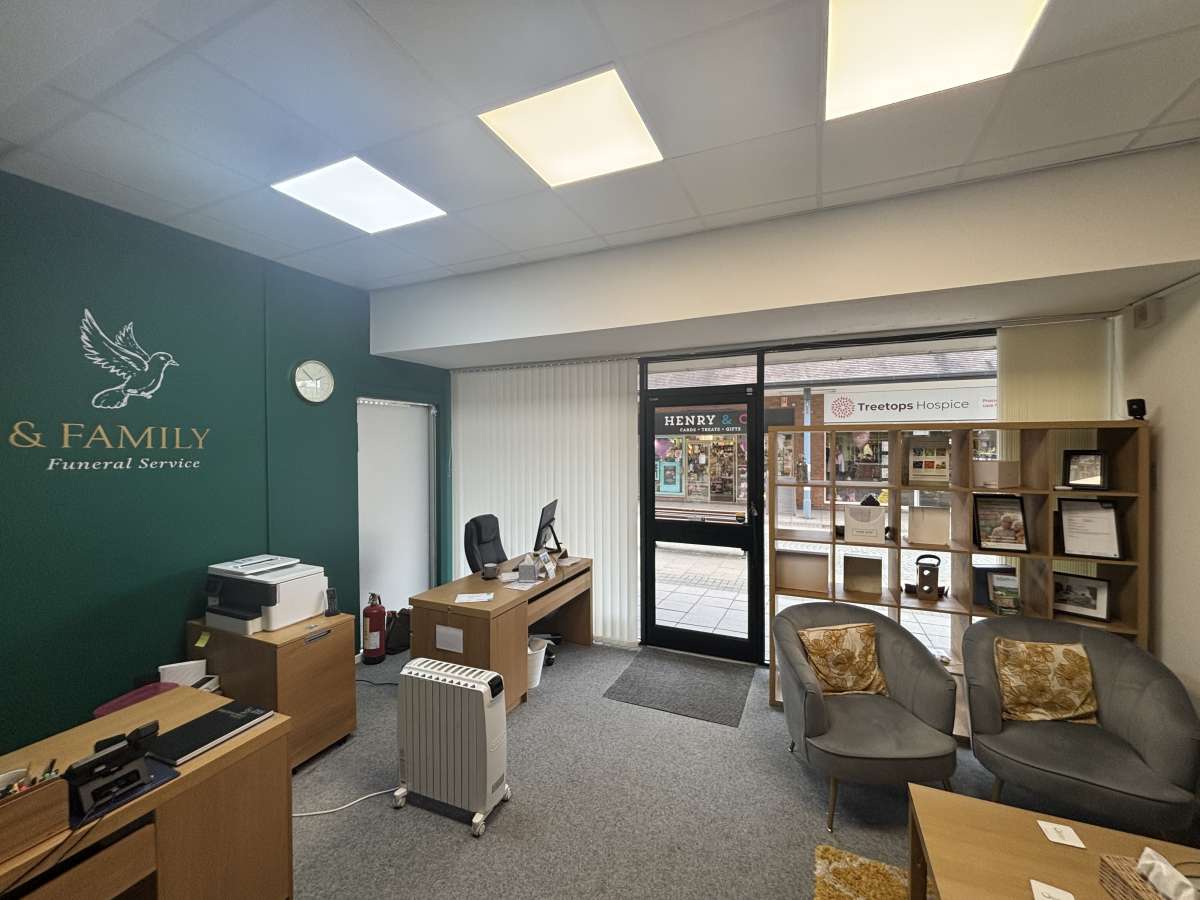 Retail/Shop in Allestree - photo 3