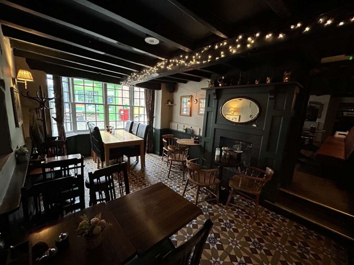 Retail/Shop in Ashbourne - photo 3