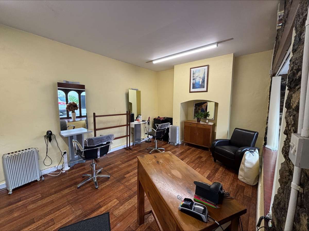 Retail/Shop in Cheddar - photo 3