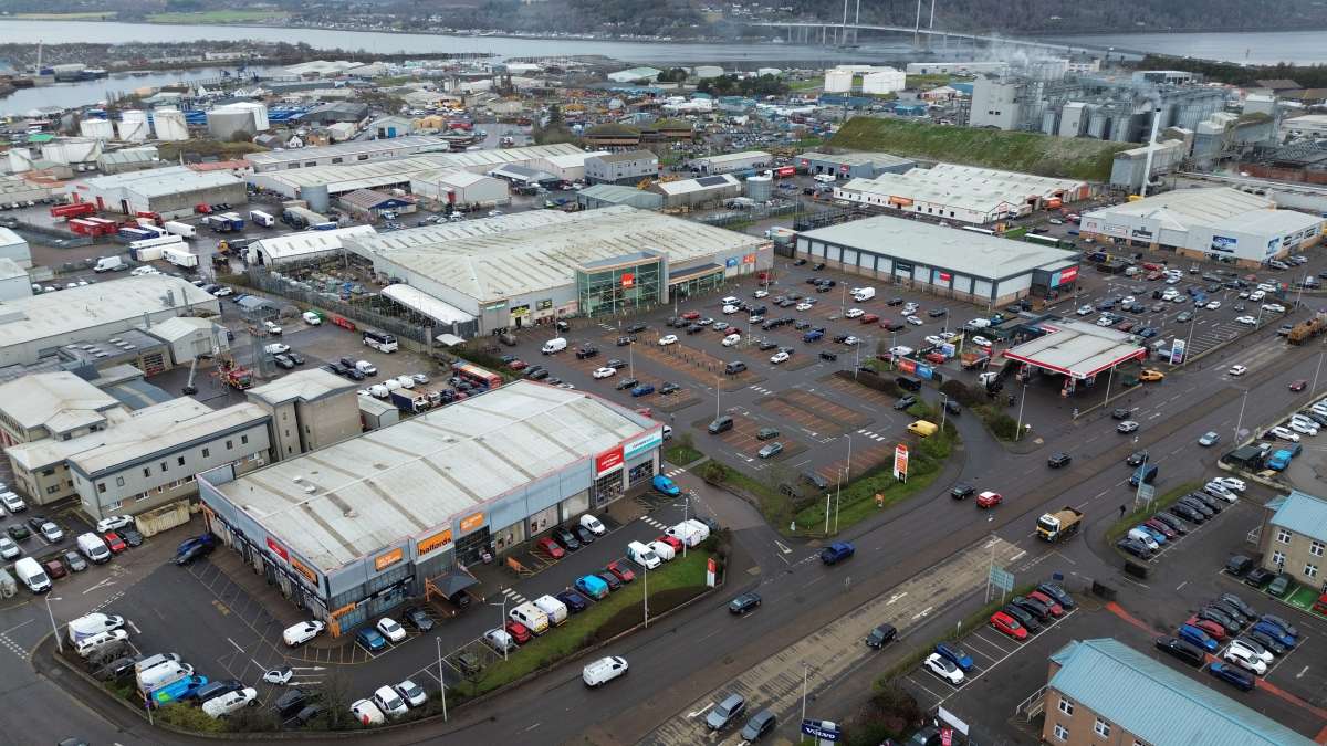 Retail/Shop in Inverness - photo 2