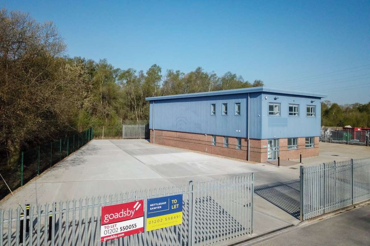 Retail/Shop in Wimborne - photo 3