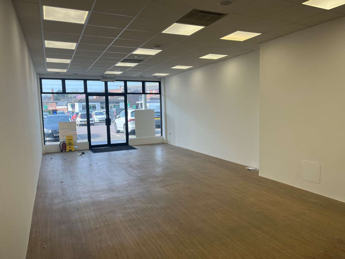 Retail/Shop in Exeter - photo 3