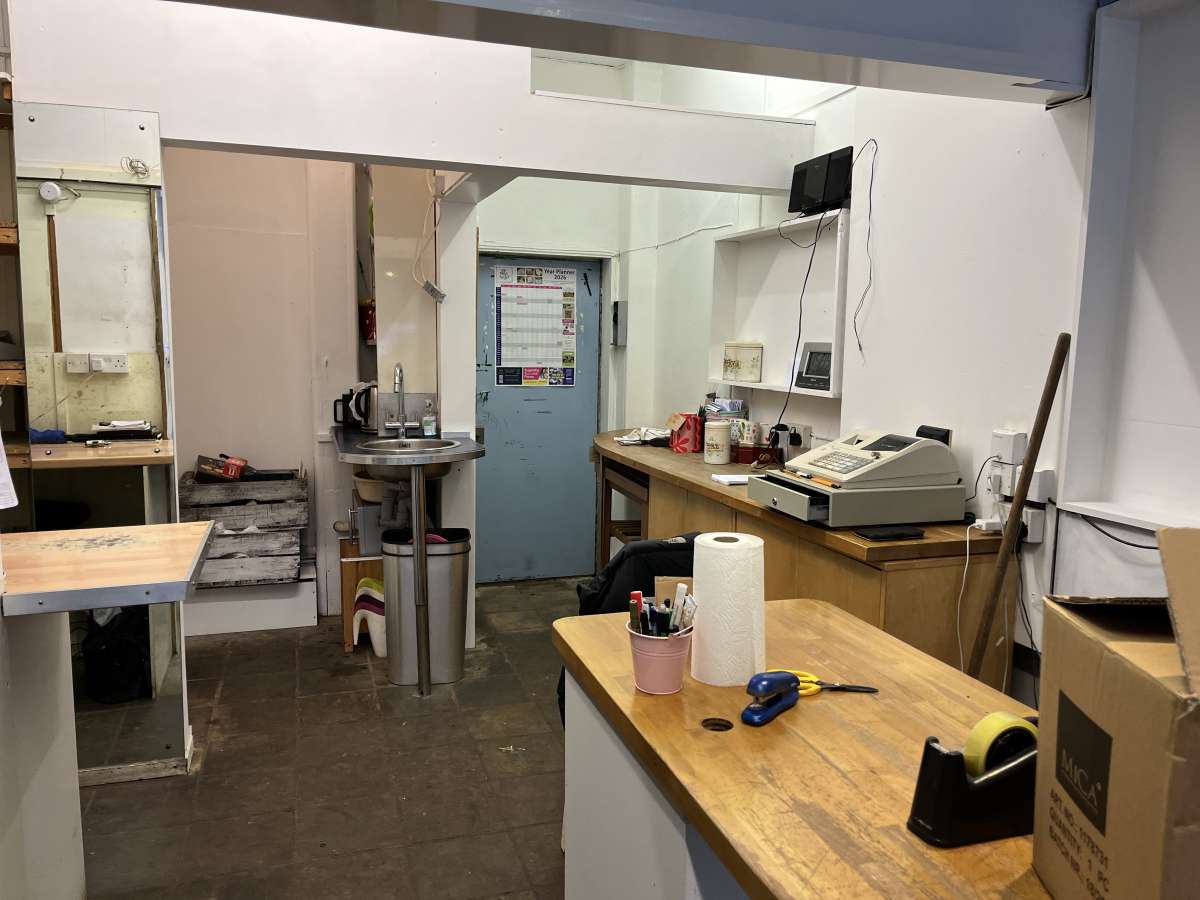 Retail/Shop in Exeter - photo 4