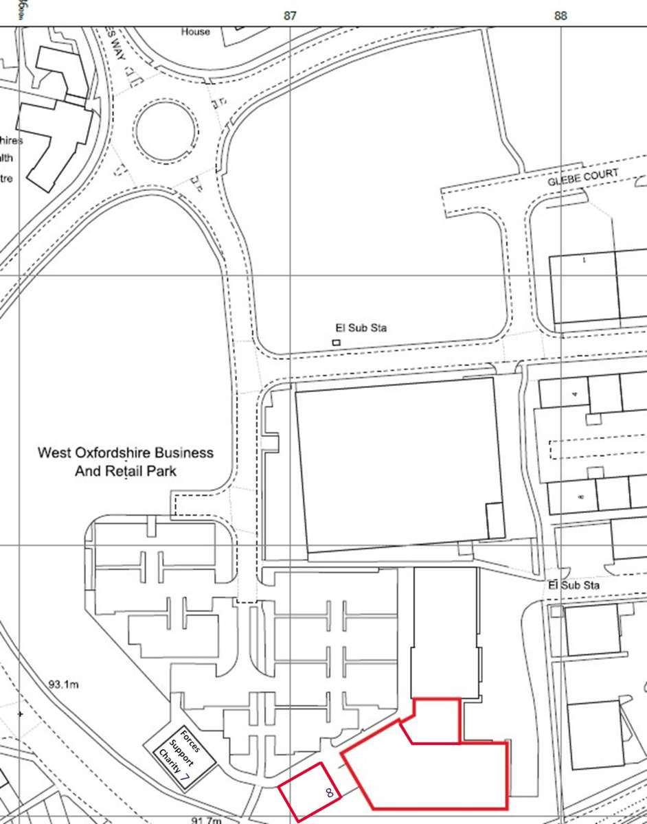 Retail/Shop in Bampton - photo 2