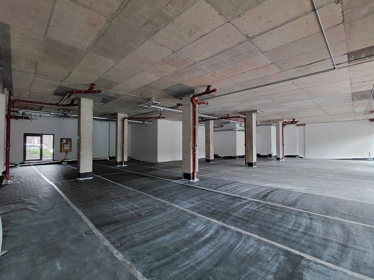 Retail/Shop in Bristol - photo 3