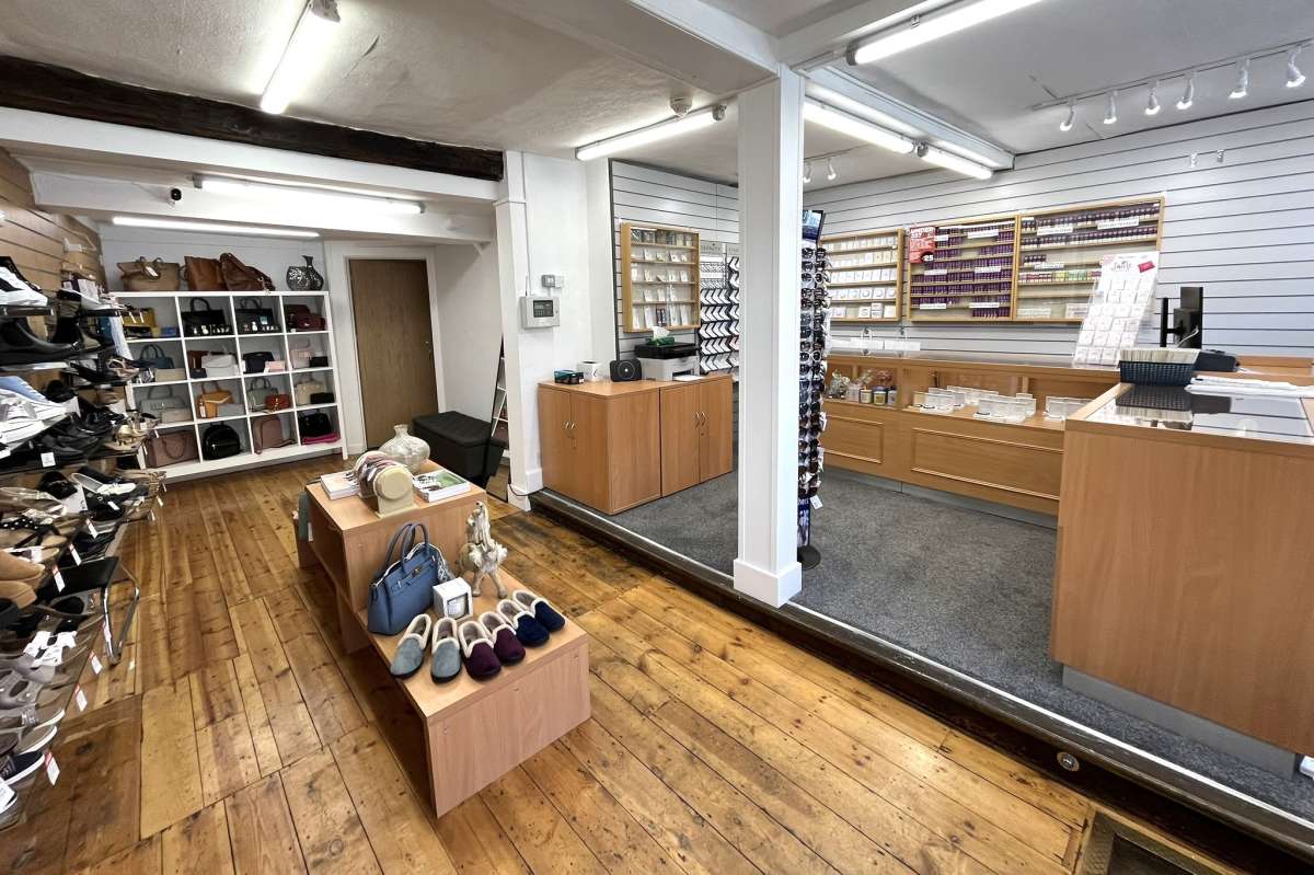 Retail/Shop in Witham - photo 2