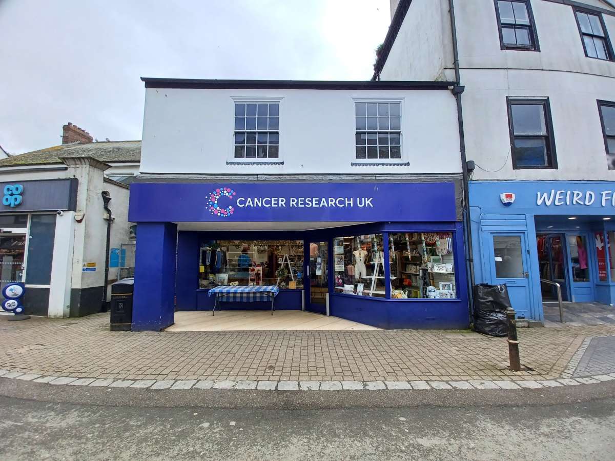 Retail/Shop in East Looe - photo 3