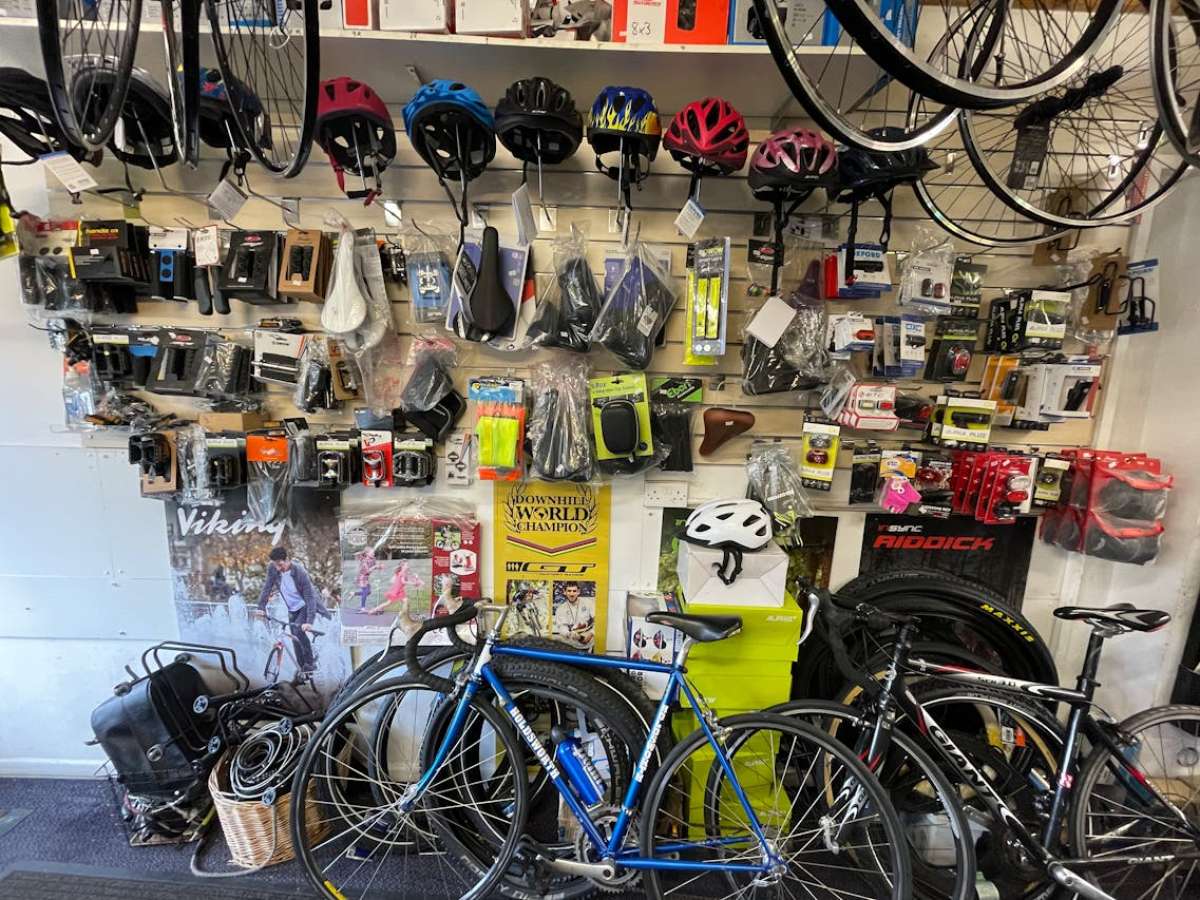 Retail/Shop in Christchurch - photo 3