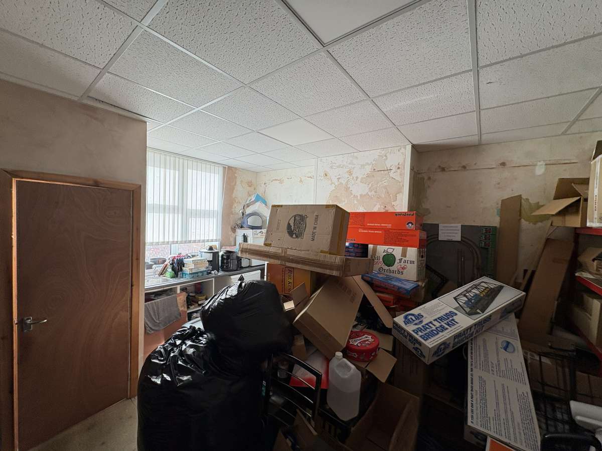 Retail/Shop in Drayton - photo 3