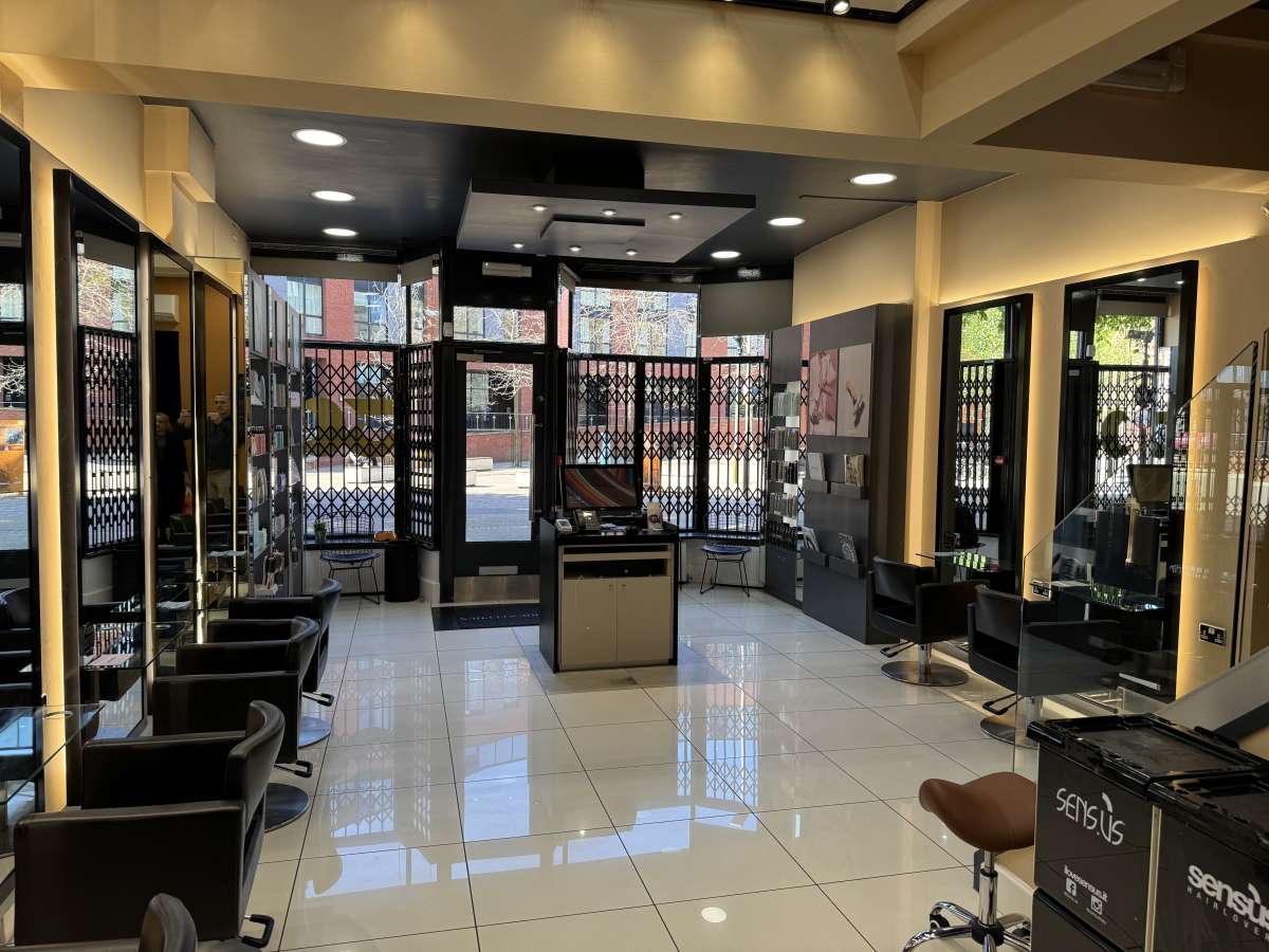 Retail/Shop in Leicester - photo 2