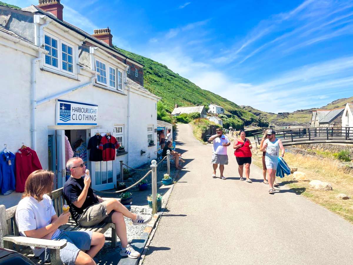 Retail in Boscastle